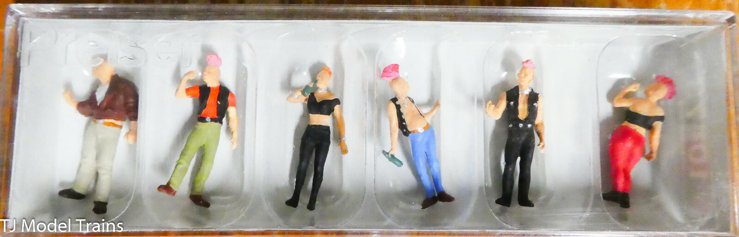 Preiser HO #10473 Pedestrians -- Punk Rockers / 1:87th Scale / Plastic