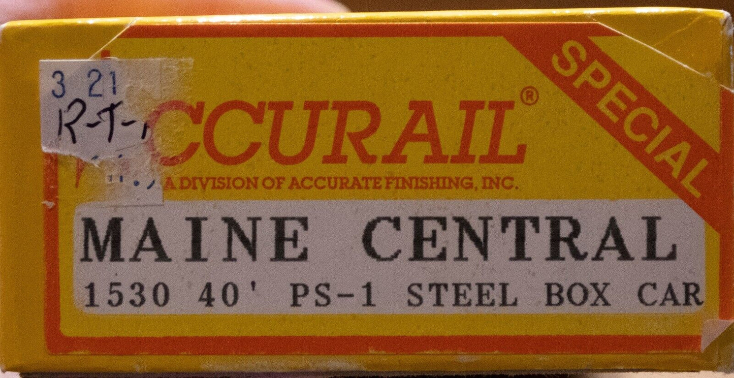 Accurail HO #1530 Maine Central 40' PS-1 Steel Box Car