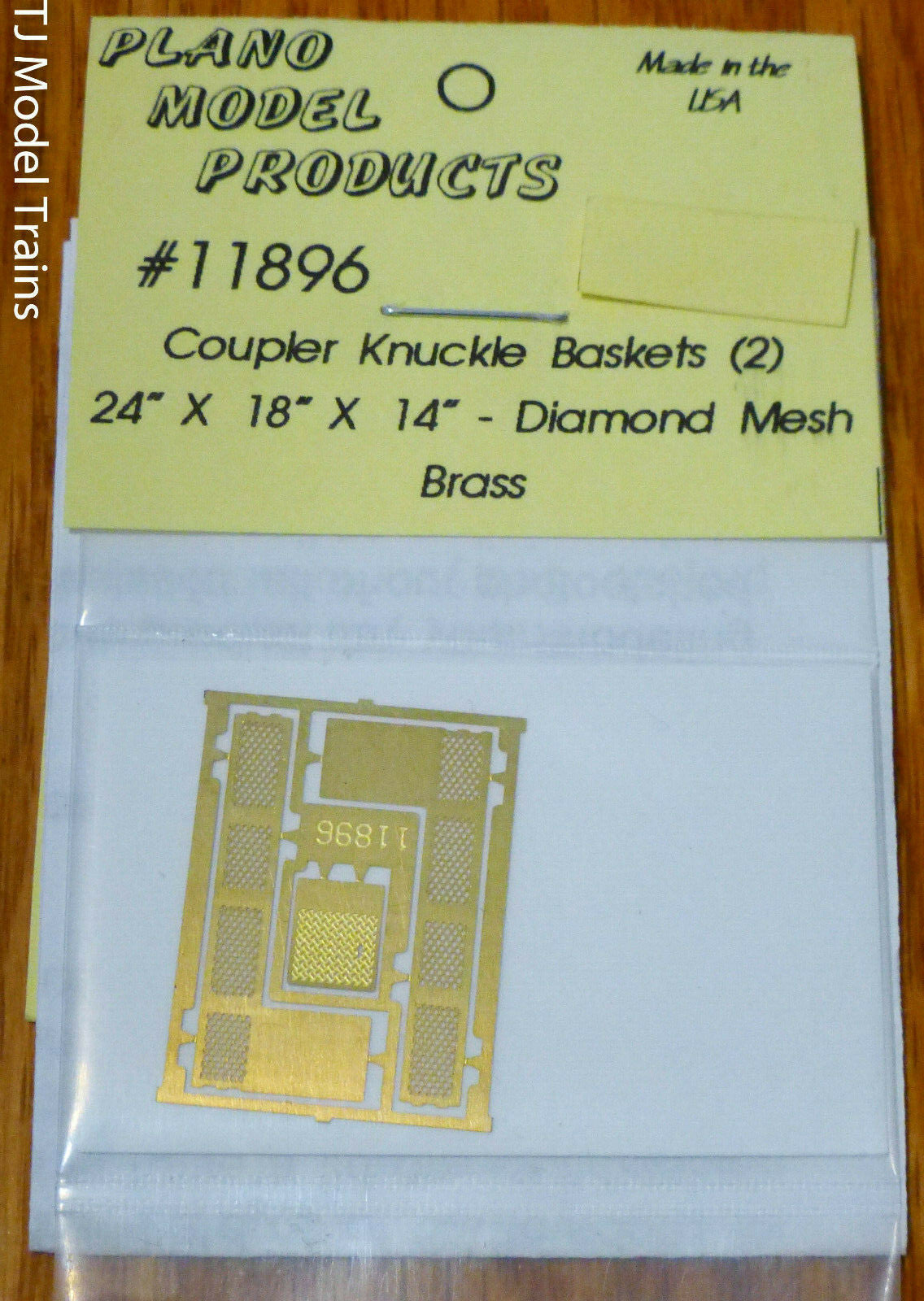 Plano HO #11896 Coupler Knuckle Baskets (2) 24"x18"x14"- Diamond Mesh Brass