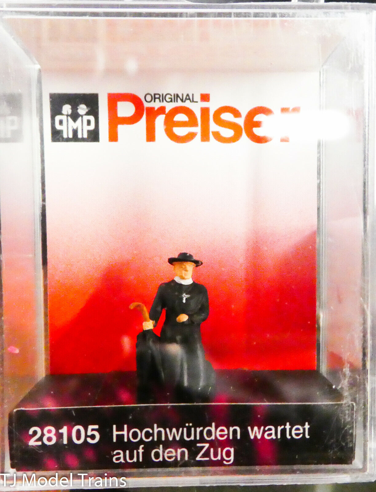 Preiser HO #28105 Individual Figure - Reverend Waiting for Train (Painted)