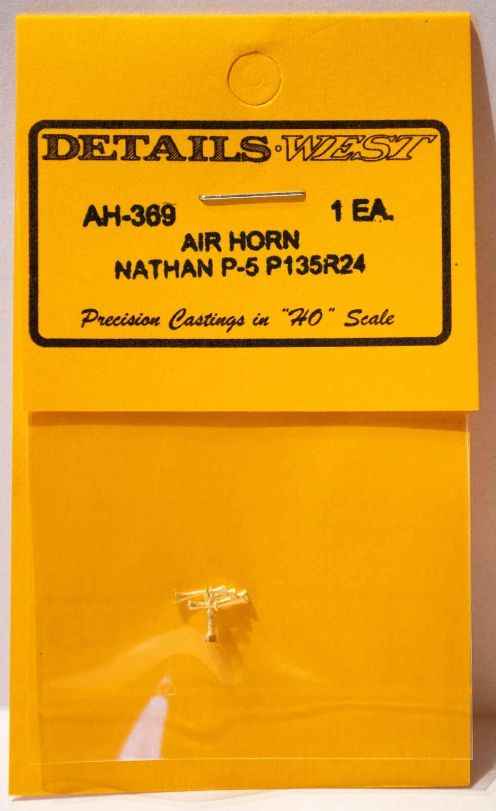 Details West HO #369 Nathan Air Horns -- P5, P135R24