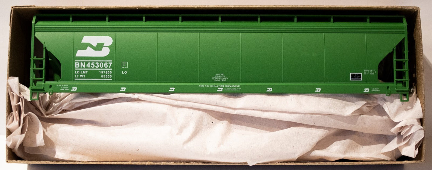 Accurail HO #8146 (3Pack) ACF 47' 3-Bay Center-Flow Covered Hopper 3-Pack - Kit
