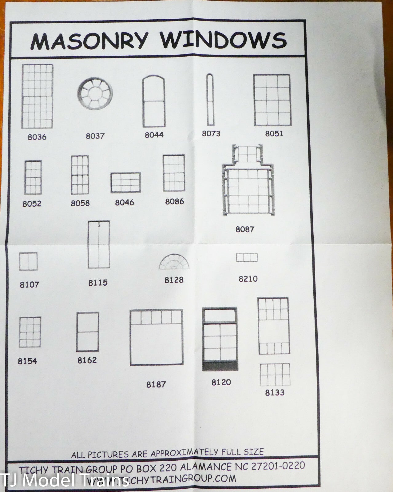 Tichy Train Group #8222 (HO Scale) Architectual Asst. 836 Parts (Lots of Parts)