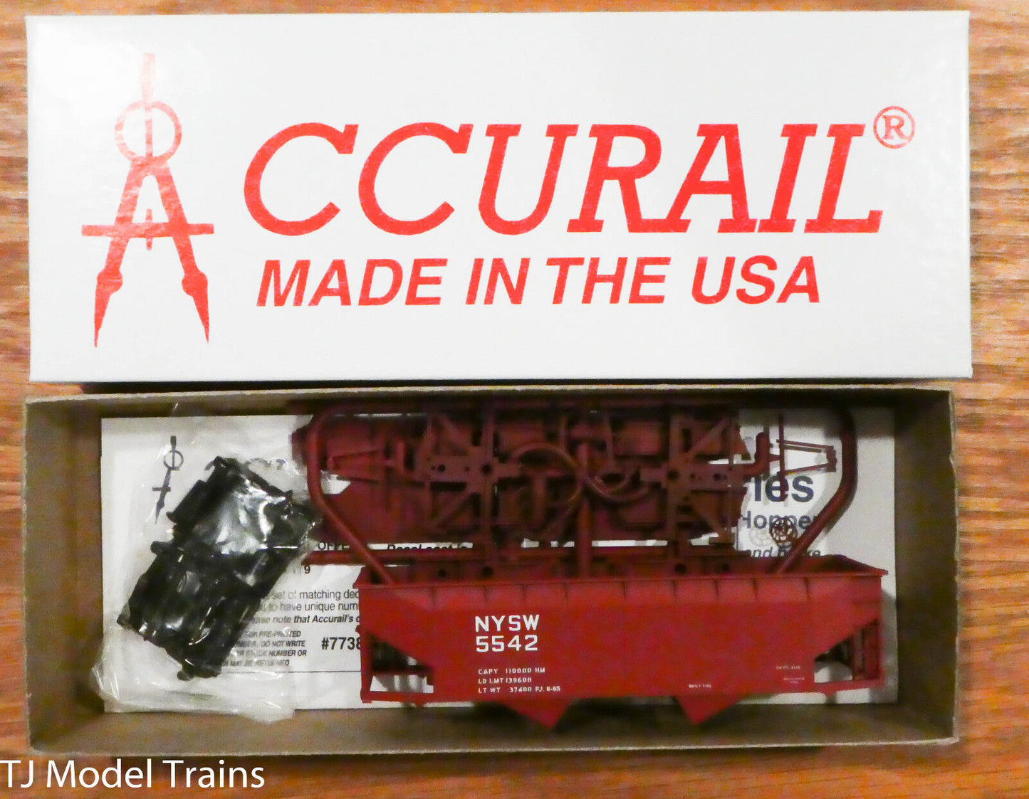 Accurail HO #7738 SUSQUEHANA (Offset Twin Hopper)