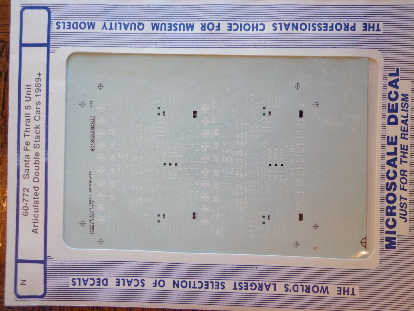 Microscale Decal N #60-772 Santa Fe 5-Platform Double Stack Cars (1989+)-Double