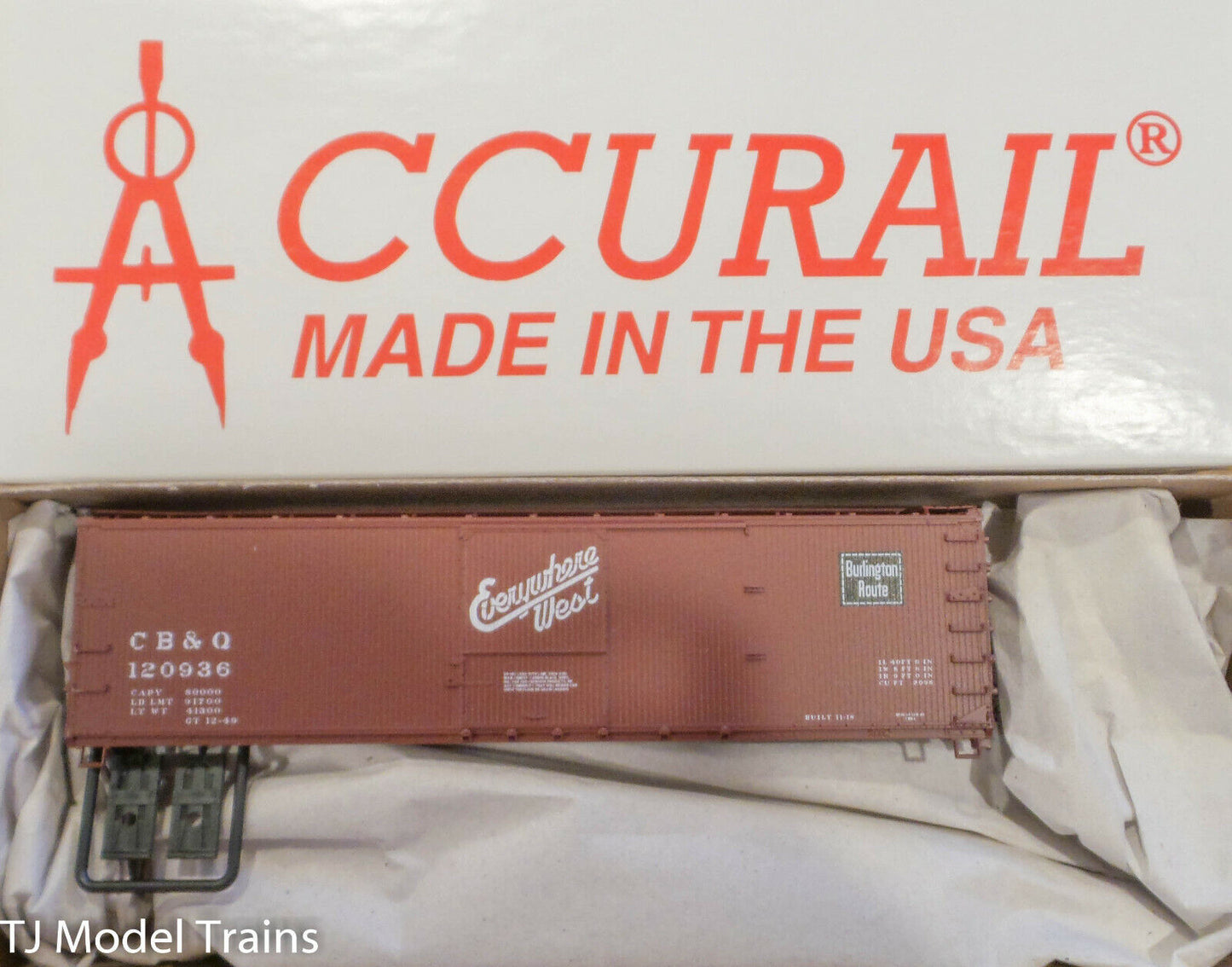 Accurail HO #46032 40' Wood Boxcar; Chicago Burlington & Quincy, double sheath