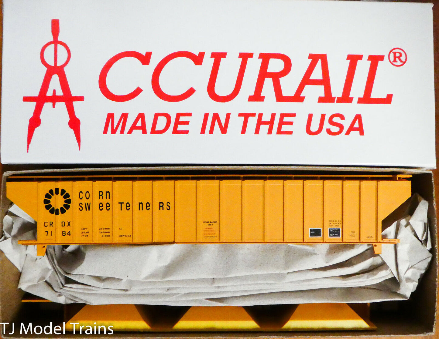 Accurail HO #81271 Corn Sweeteners (Rd #7184 CRDX) Pullman Standard Cov'd Hopper