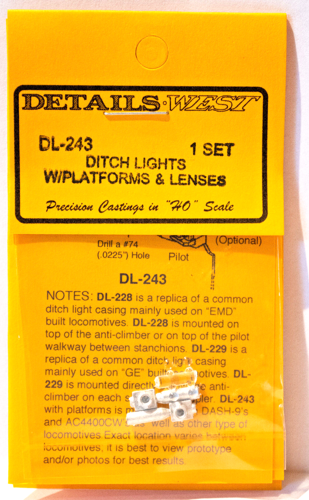 Details West HO #243 Ditch Lights -- With Platforms & Lenses (Light Cast Metal)