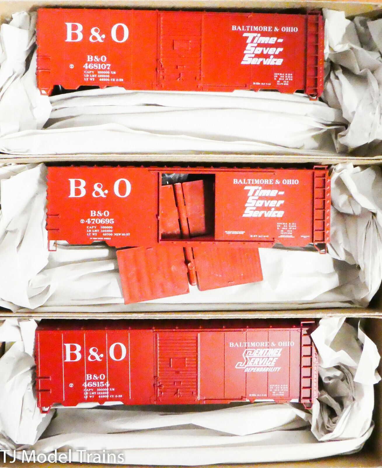 Accurail HO #8130 (3-Pack) Baltimore & Ohio 40' Single Door Steel Box Car, Kits