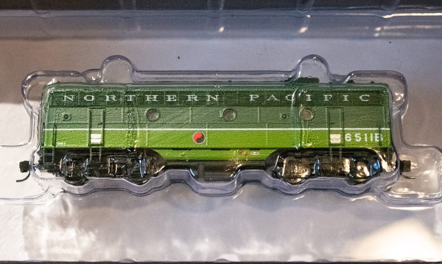 Intermountain Railway #69733-04 EMD F7B - Standard DC -- Northern Pacific (Loewy