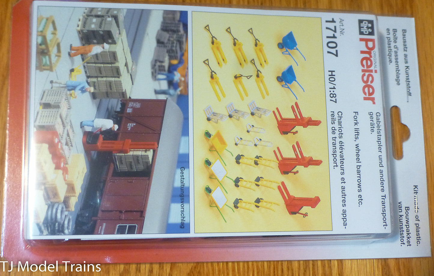 Preiser HO #17107 Forklifts & Wheelbarrows -- (26 in pkg)