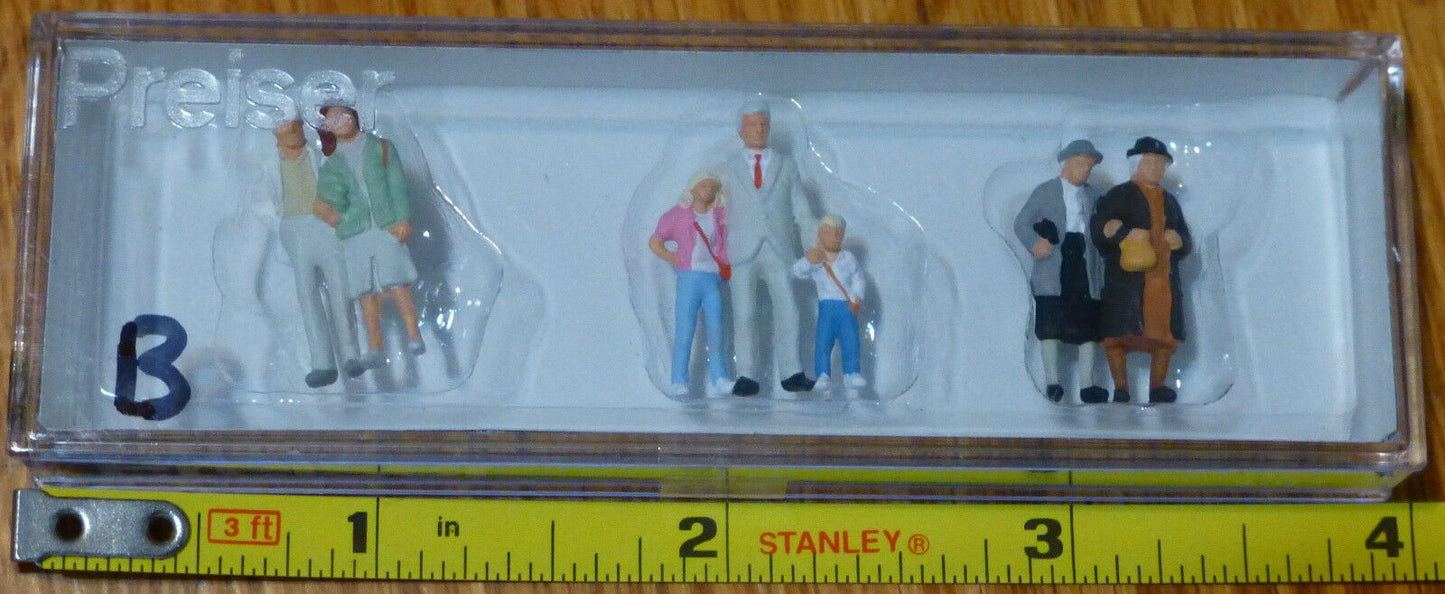 Preiser HO #10325B Pedestrians -- Shopping Promenade (Hand Painted)