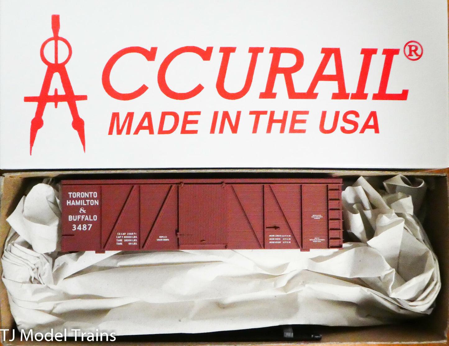 Accurail #1183 (Rd #3487) Toronto Hamilton & Buffalo (36' Fowler Wood Boxcar)pl