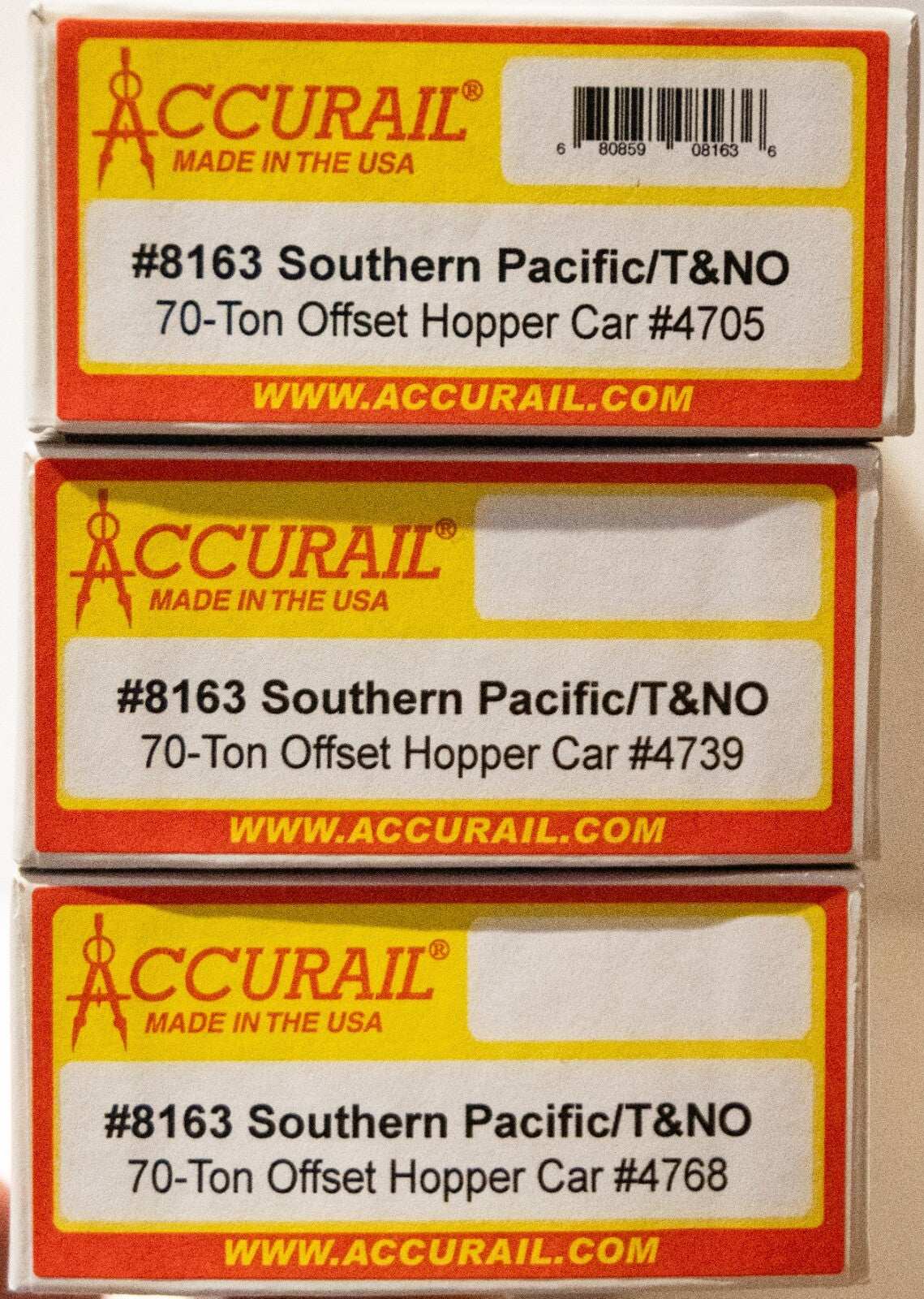 Accurail HO #8163 (3Pack) AAR 70-Ton Offset-Side 3-Bay Hopper 3-Pack - Kit -- So