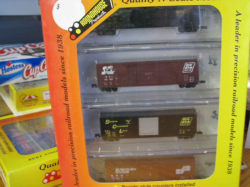 Roundhouse N Scale #89504 Seaboard 50' Boxcars (4 pack)