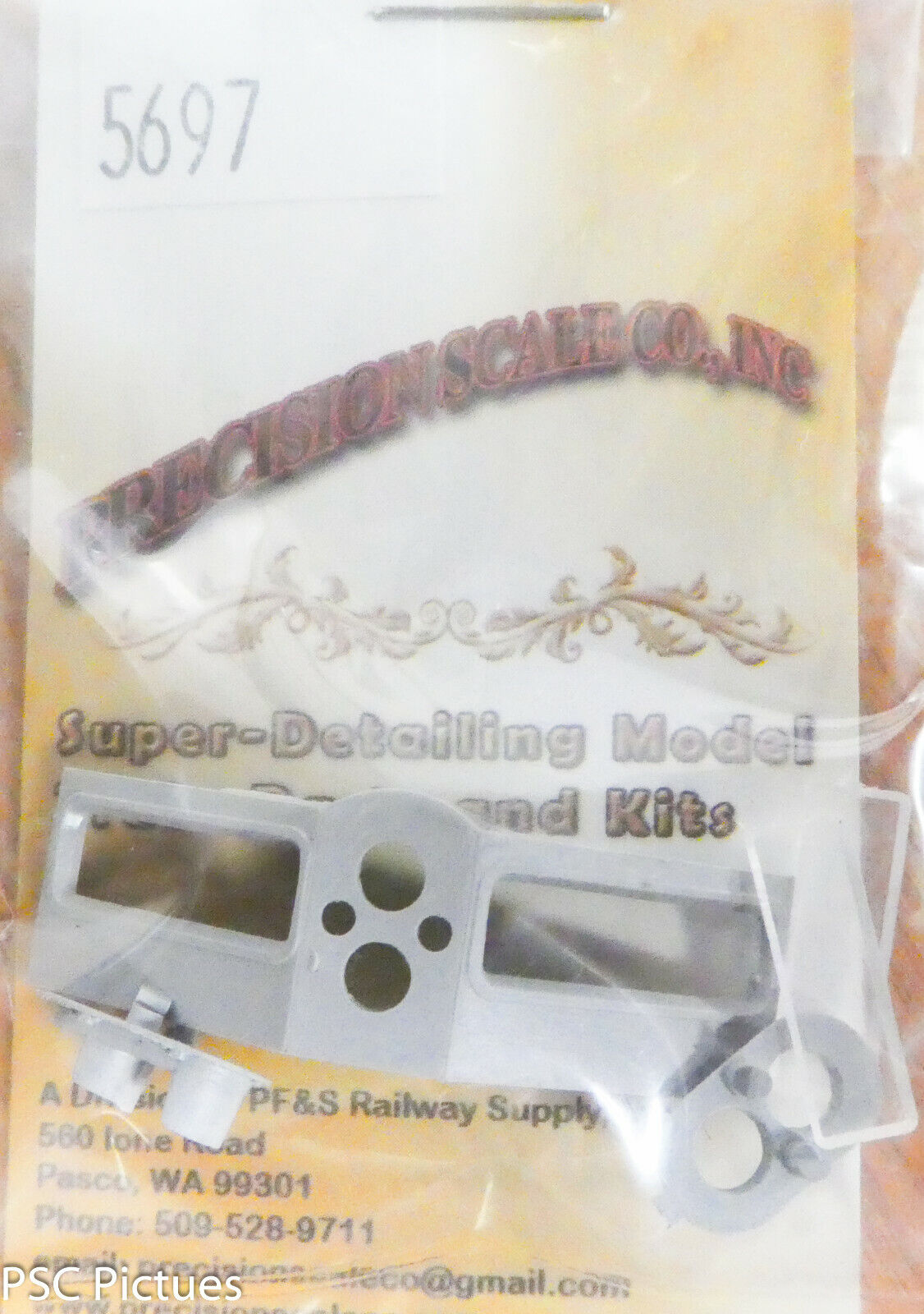Precision Scale O #5697 Housing, Number Board w/Lense & Headlight for: GP-35,