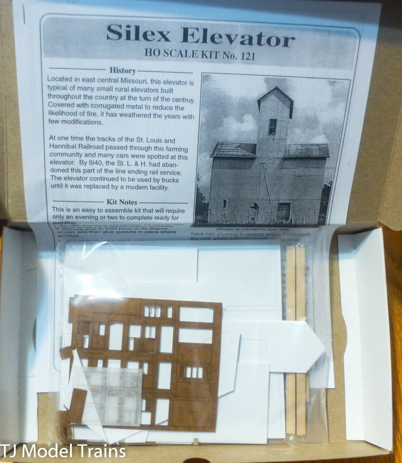 American Model Builders, Inc HO #121 Silex Grain Elevator (Laser Cut Kit)