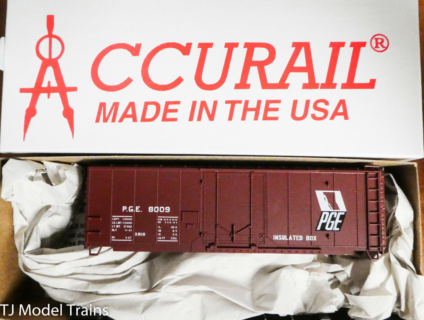 Accurail HO #3135 Pacific Great Eastern (40' Insulated Steel Boxcar Kit) 1:87th