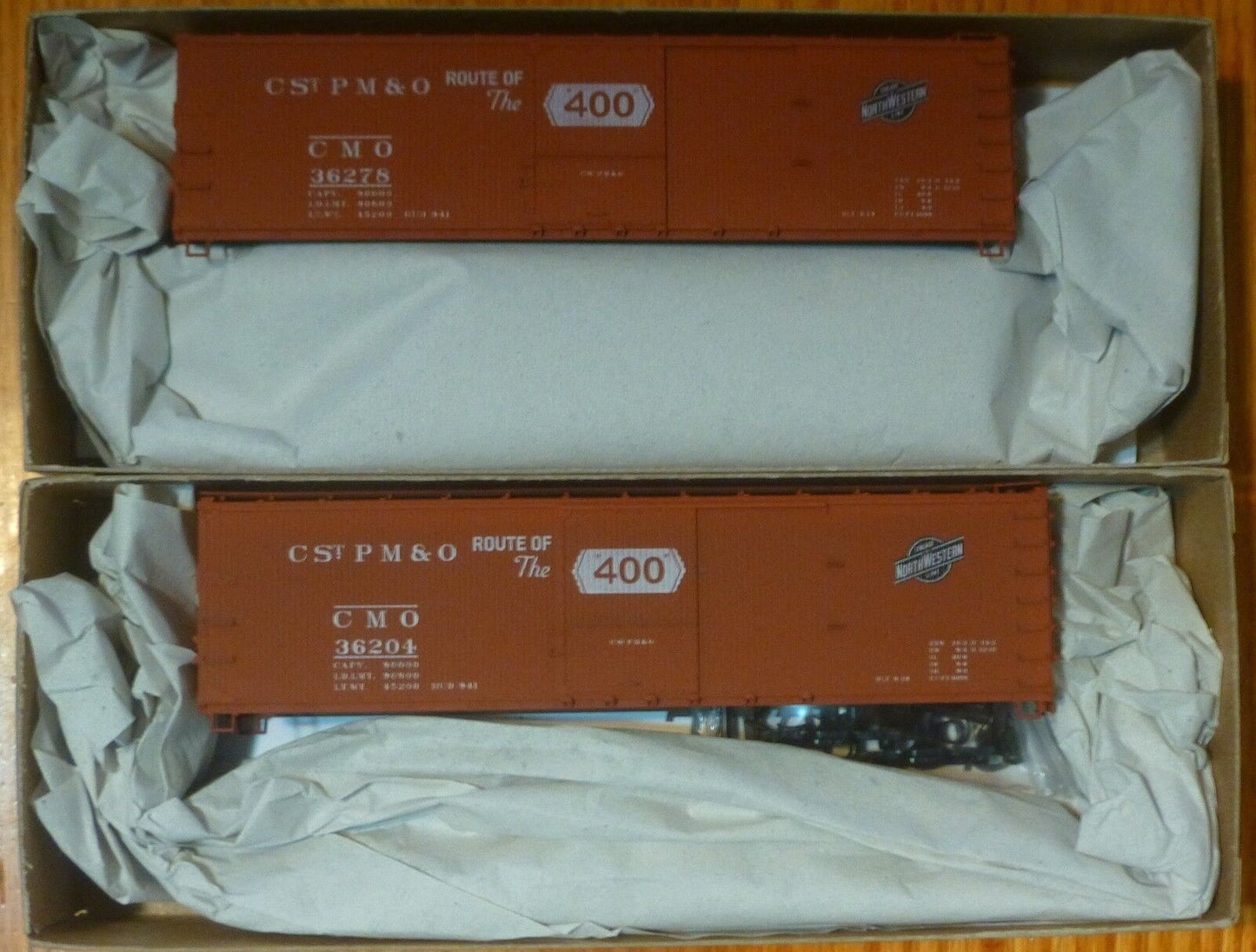 Accurail HO #1221 Chicago, Minneapolis, St. Paul & Omaha (2 Pack Set) Boxcars