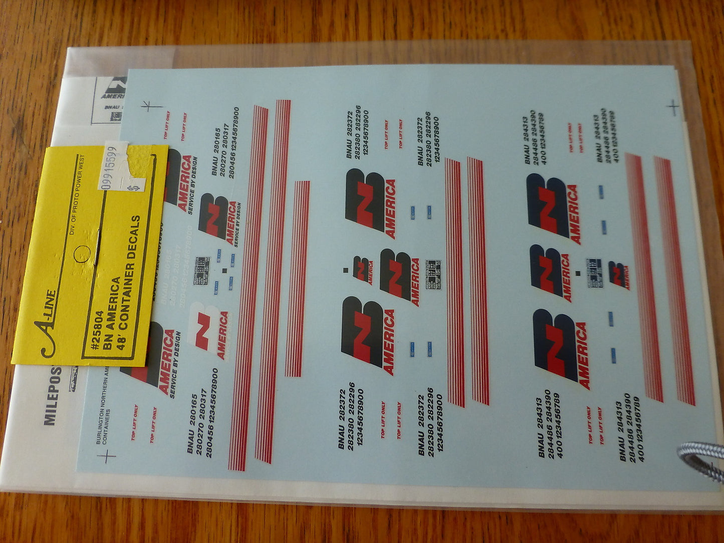 A-Line HO #25804 BN America 48' Container Decals