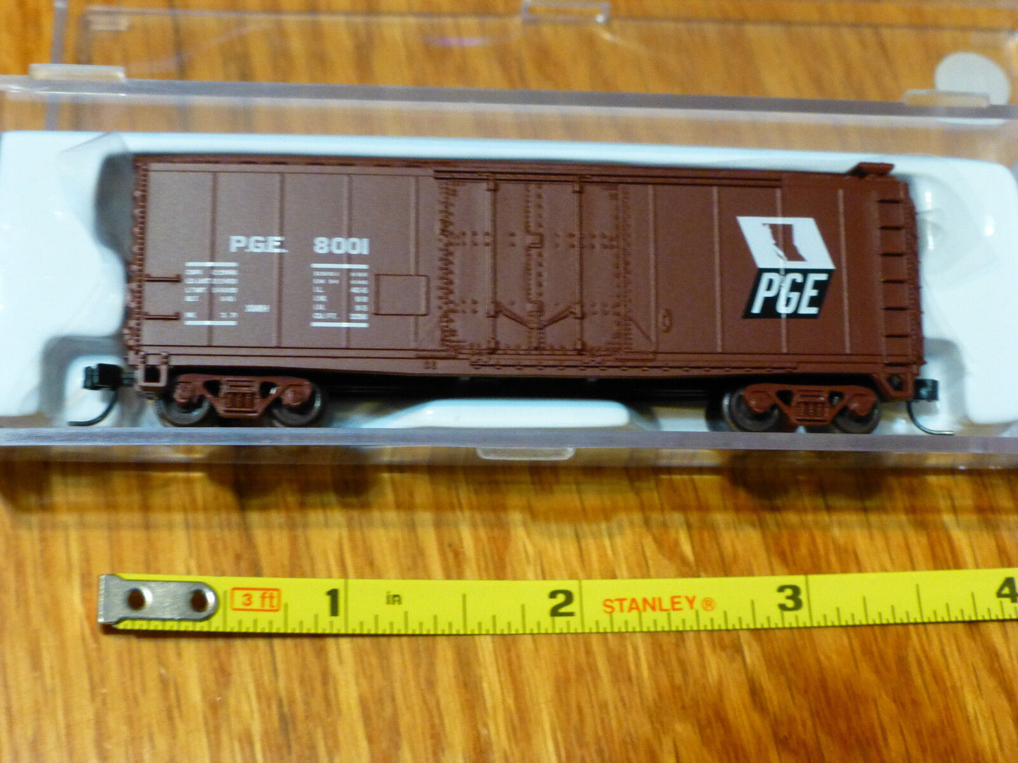 Atlas N Scale #33315 / 40' PD Box PGE