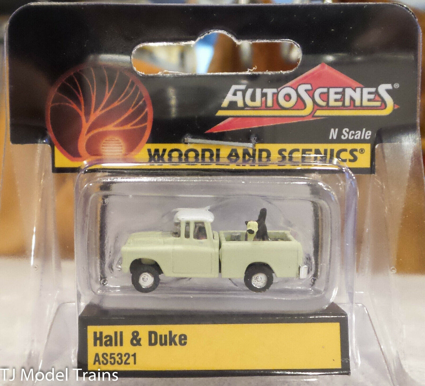 Woodland Scenics: N-Scale #5321-1 Hall & Duke (1:160th Scale)