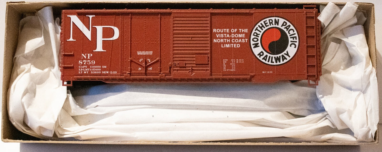 Accurail HO #1231 Chicago & North Western