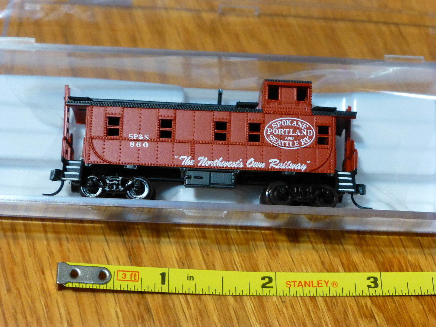 Atlas N #50001398 Cupola Caboose 34' - RTR Spokane, Portland & Seattle Ry