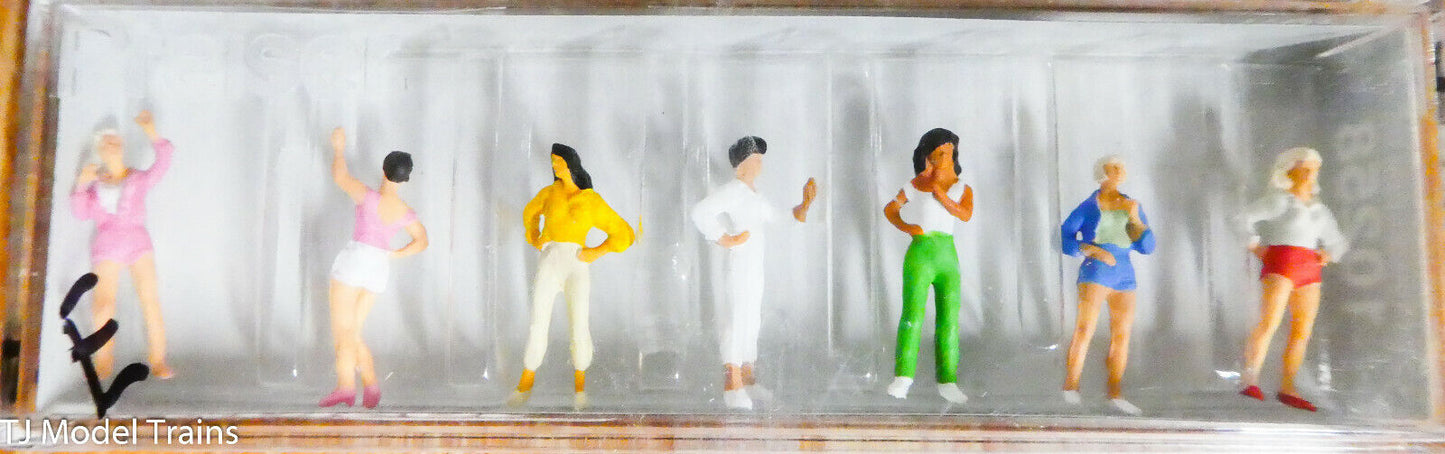 Preiser HO #10258E Pedestrians -- Girls (Painted Figures)