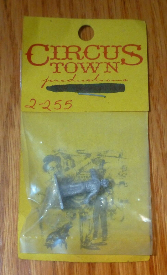 IHC / Circus Town #2-255 Young boy at Circus  (HO Scale)