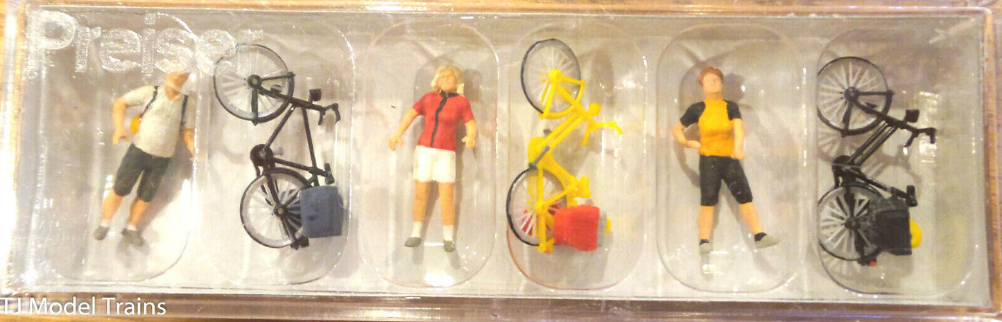 Preiser HO #10643 Standing Cyclists in sportswear (Figures) Plastic