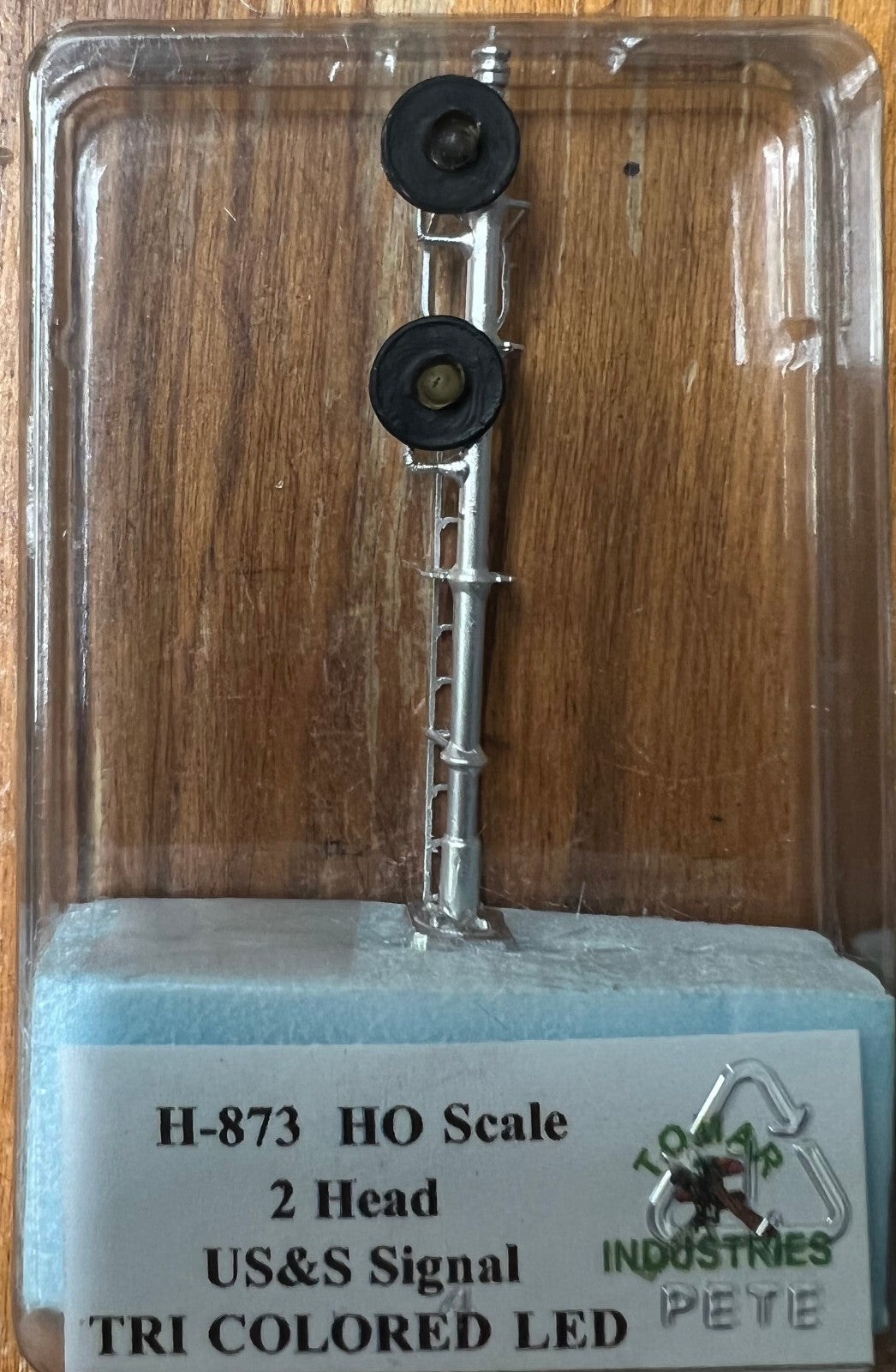 Tomar Ind. HO-Scale #H-873 US&S 2 Head Signal - Tri Colored LED's