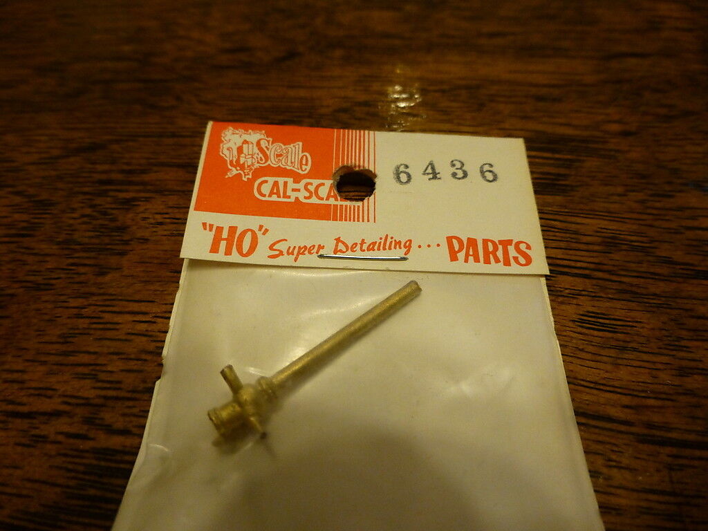Cal-Scale HO #6436 Drain Valve On Pipe (Brass Casting)