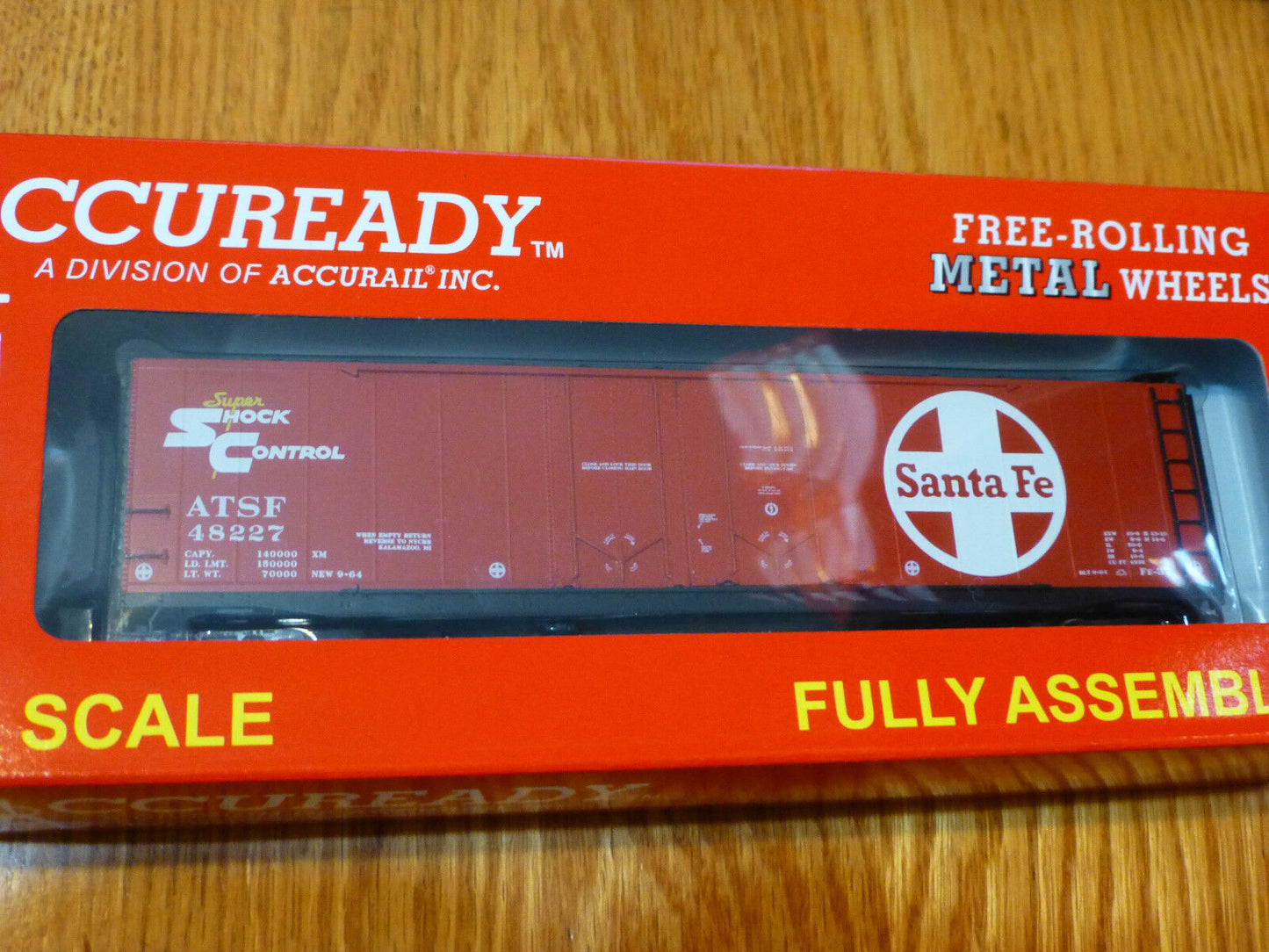 Accurail HO #82051 RTR 50' Dbl PD Box ATSF
