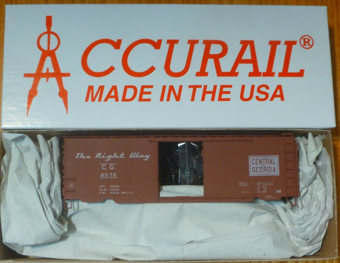 Accurail HO #3452 Central of Georgia (Rd #8576) 40' PS-1 Steel Boxcar (Kit)