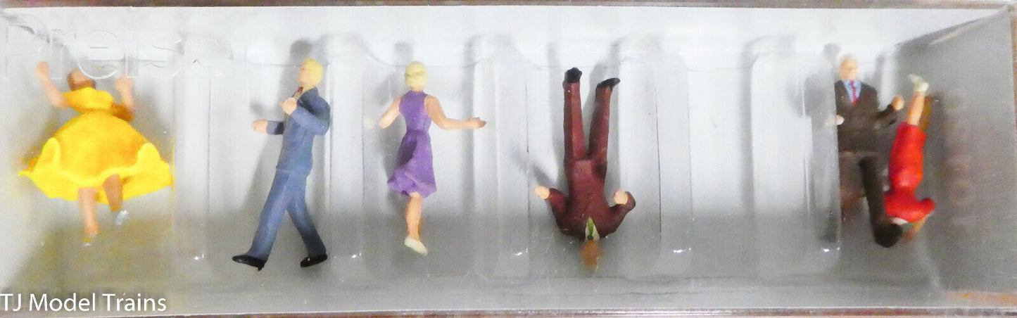 Preiser HO #10120 Couples Dancing -- 3 Couples (1:87th Scale) Figures