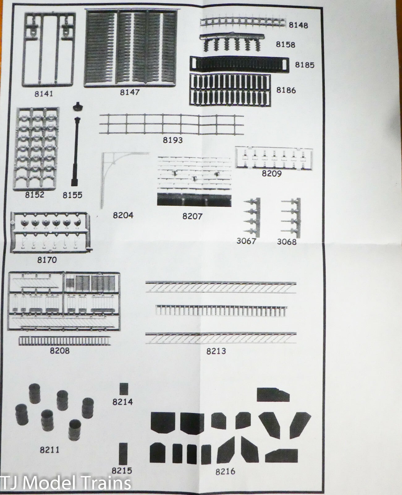 Tichy Train Group #8222 (HO Scale) Architectual Asst. 836 Parts (Lots of Parts)