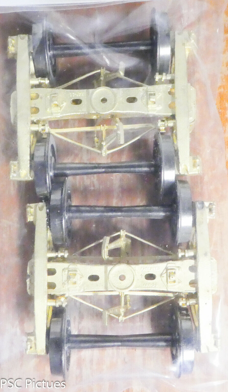 Precision Scale O #9134 Trucks, AAR Bettendorf 70-Ton Freight, Fully Sprung & Eq
