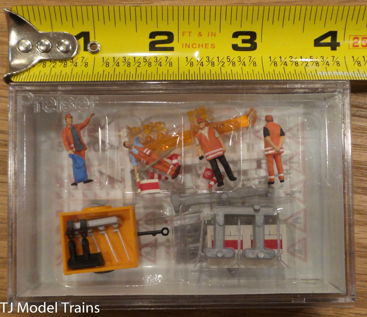 Preiser HO #10347 People Working -- Street Repair Crew w/Accessories