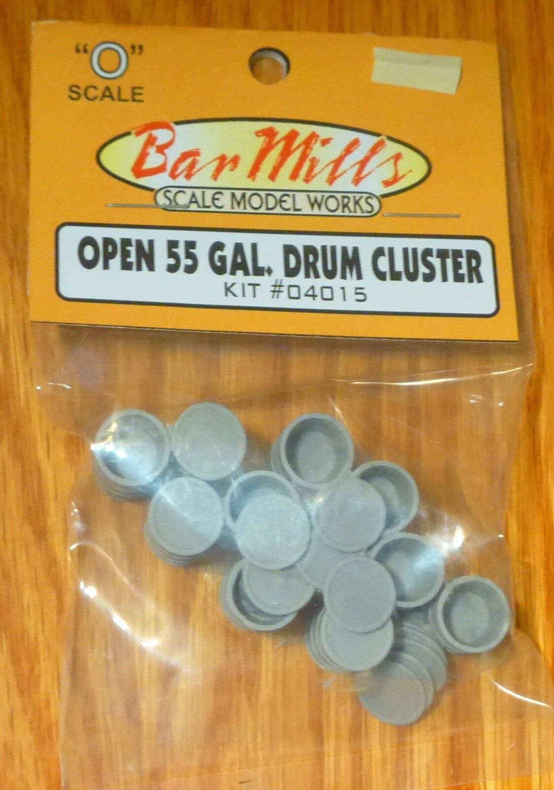 Bar Mills #4015 (O Scale) 55 Gallon Drum Cluster (Plastic)
