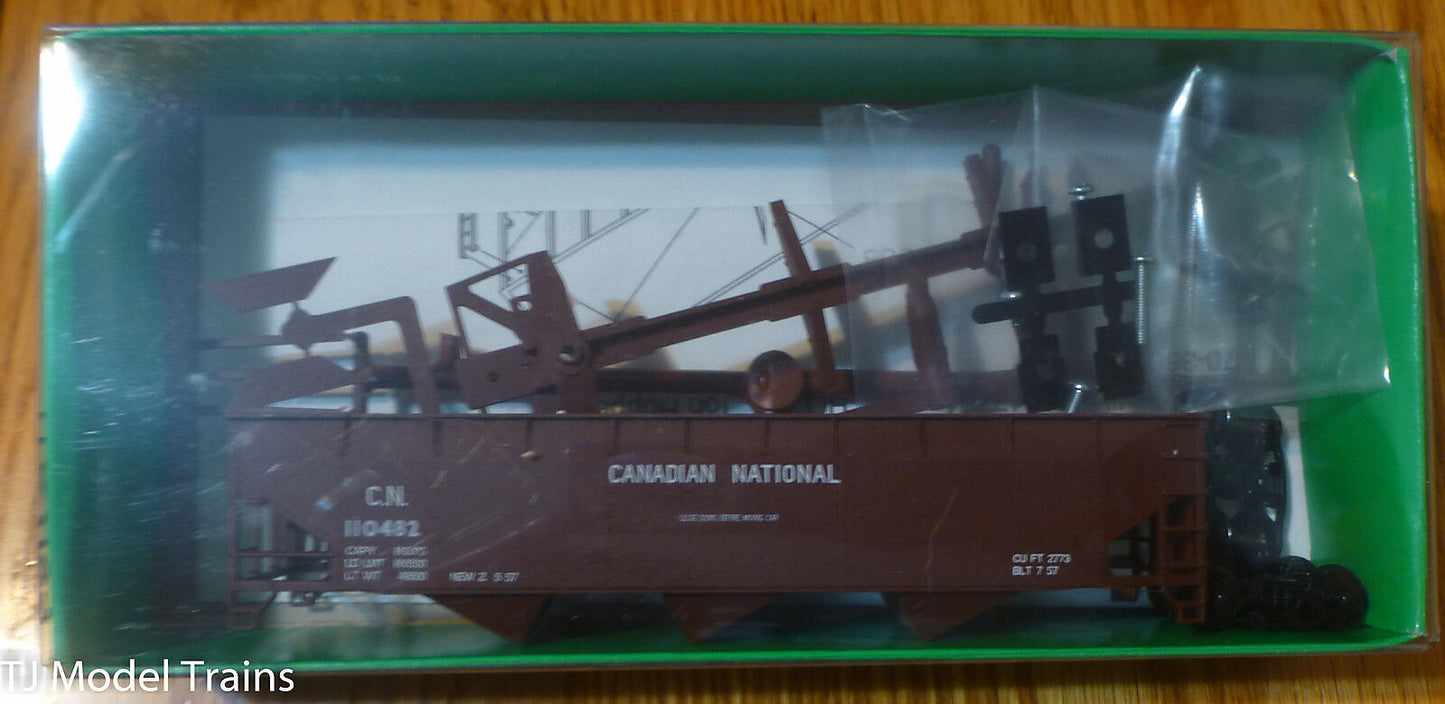 Bowser #691-11012 (Rd #110482) Canadian National (70 Ton Offset Hopper Kit)