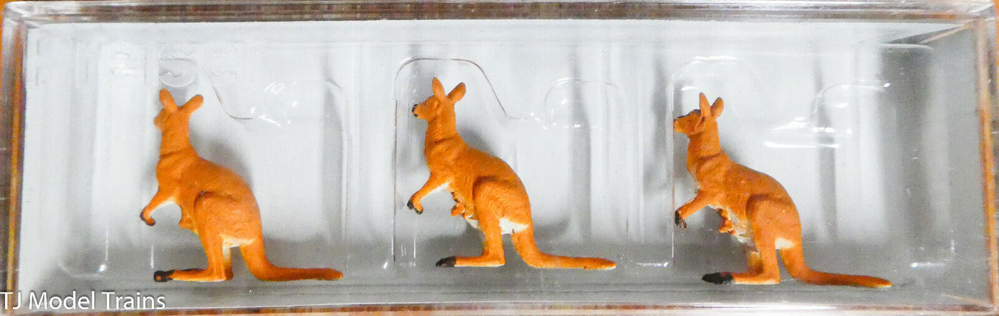 Preiser HO #20392 Animals -- Kangaroos Ready for the Outback (Painted/Plastic)