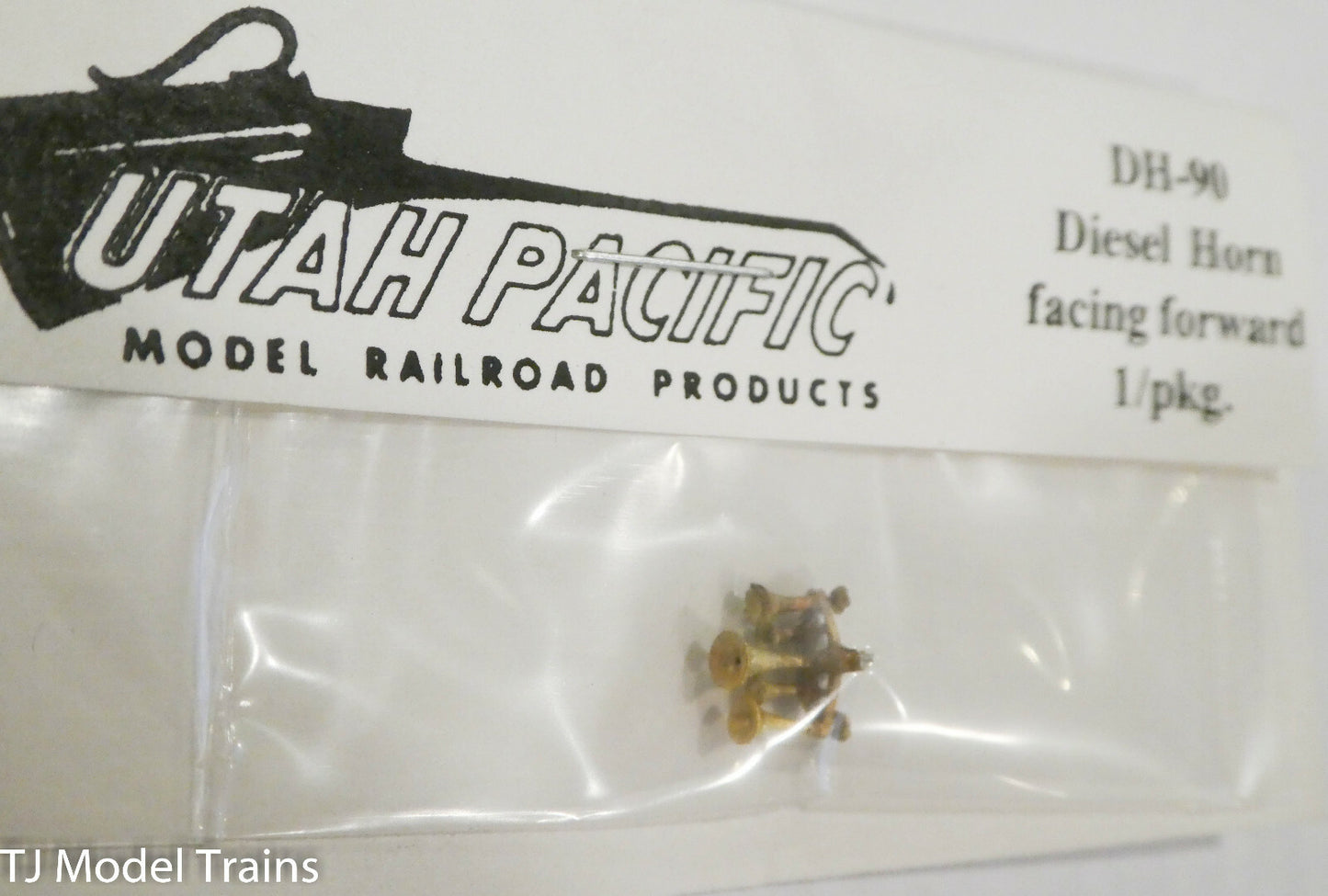 Utah Pacific HO #90 Diesel Horn facing forward (1 pkg)