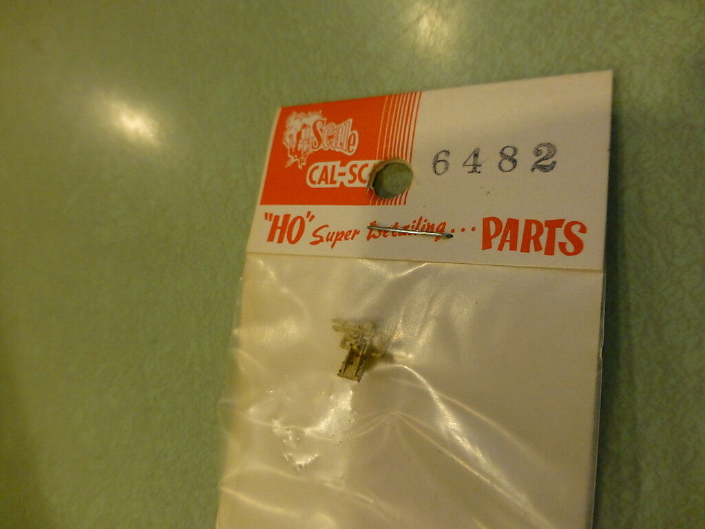 Cal-Scale HO #6482 ACT. CYLINDER (BRASS CASTING)