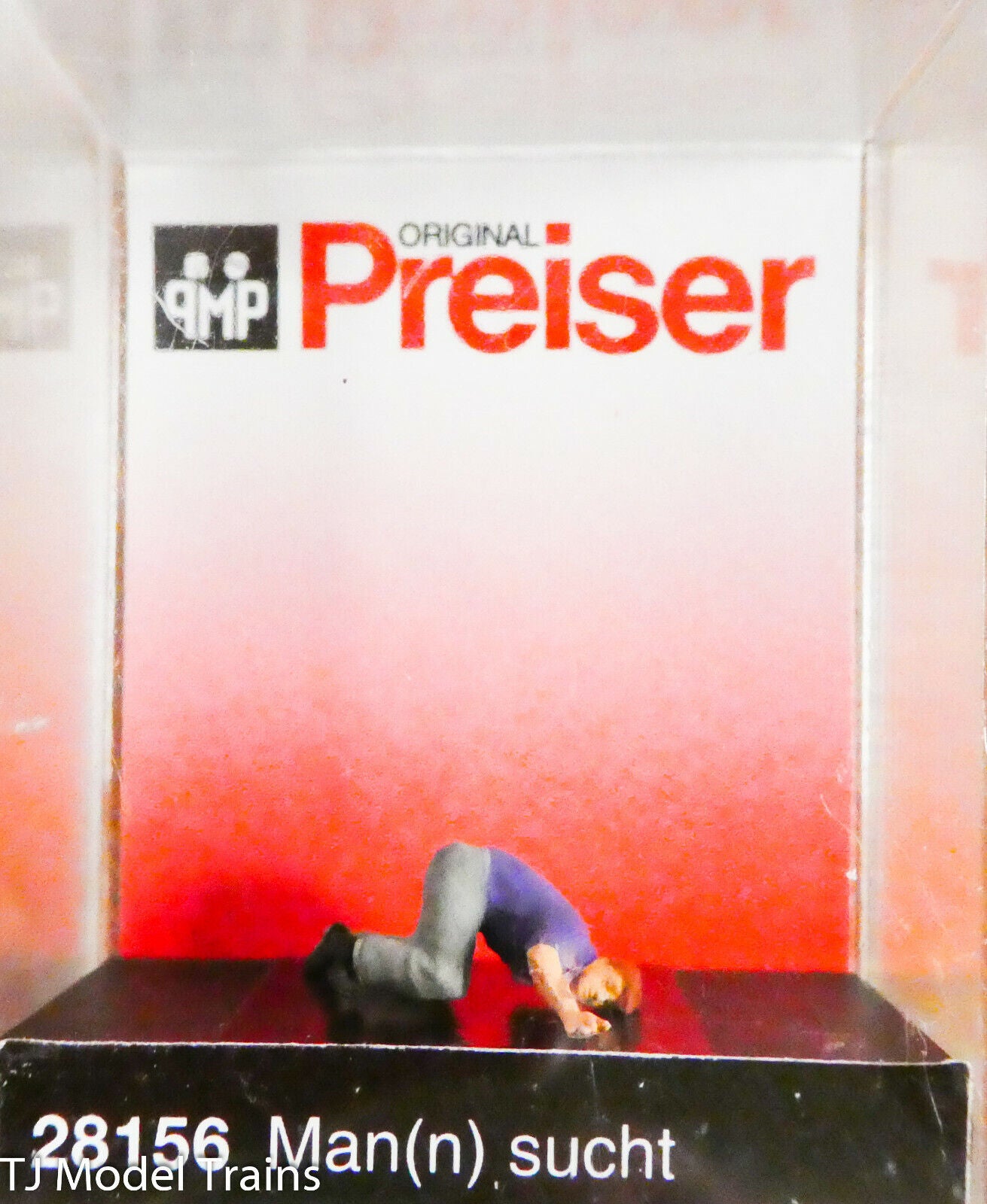 Preiser HO #28156 Trying to Find Something (Man on Knees Looking Under Something
