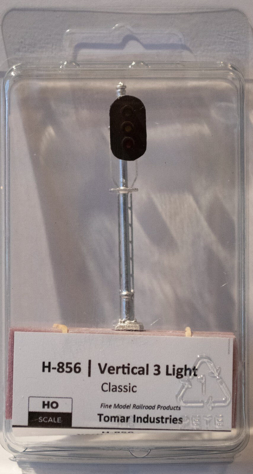 Tomar Industries #H-856 Vertical Signal -- Three-Light w/LEDs