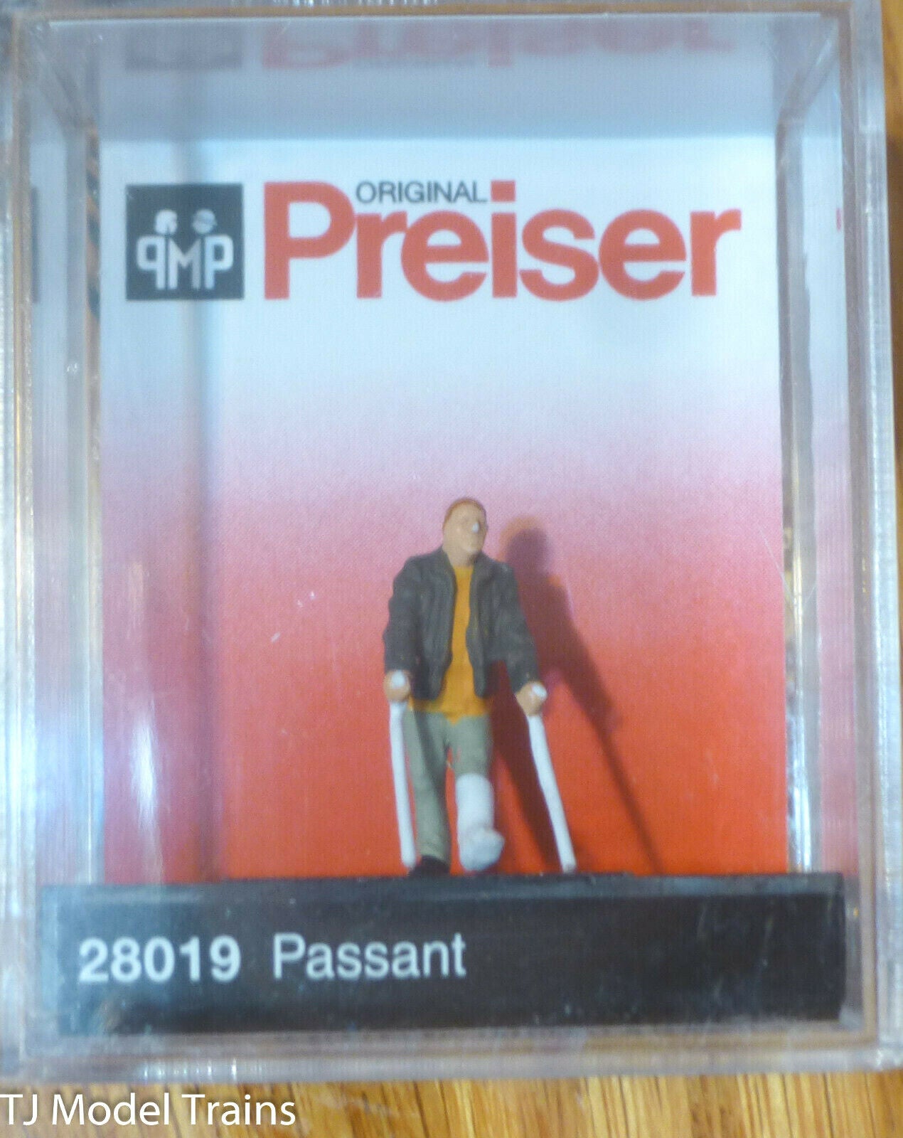 Preiser HO #28019 Passer-By (Single) Painted / Plastic Figure / 1:87th Scale