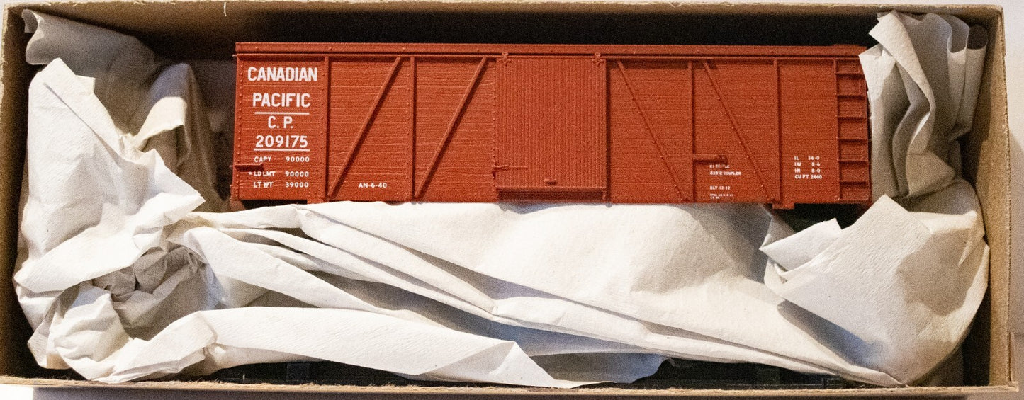 Accurail #1155 36' Fowler Wood Boxcar