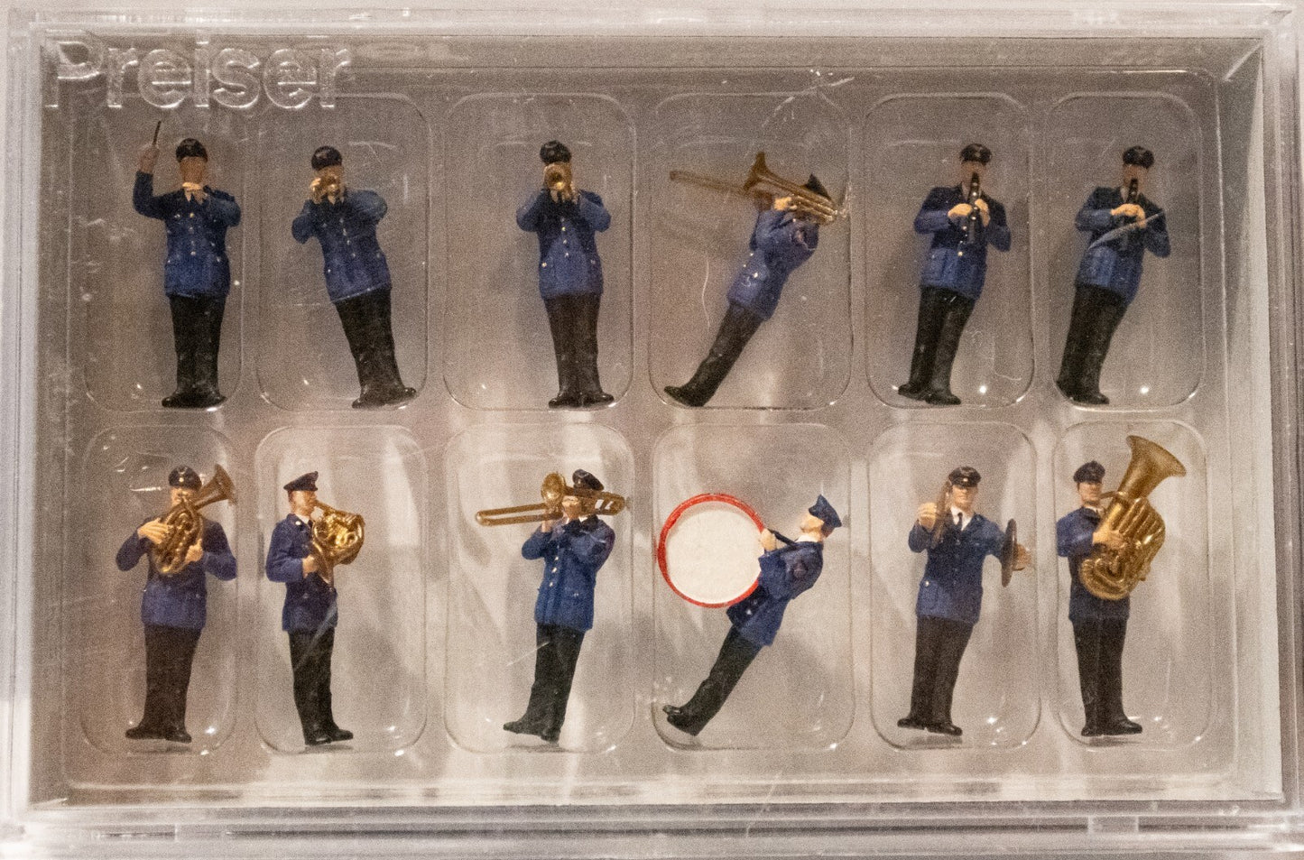 Preiser HO #10600 Working People -- German Band pkg(12)