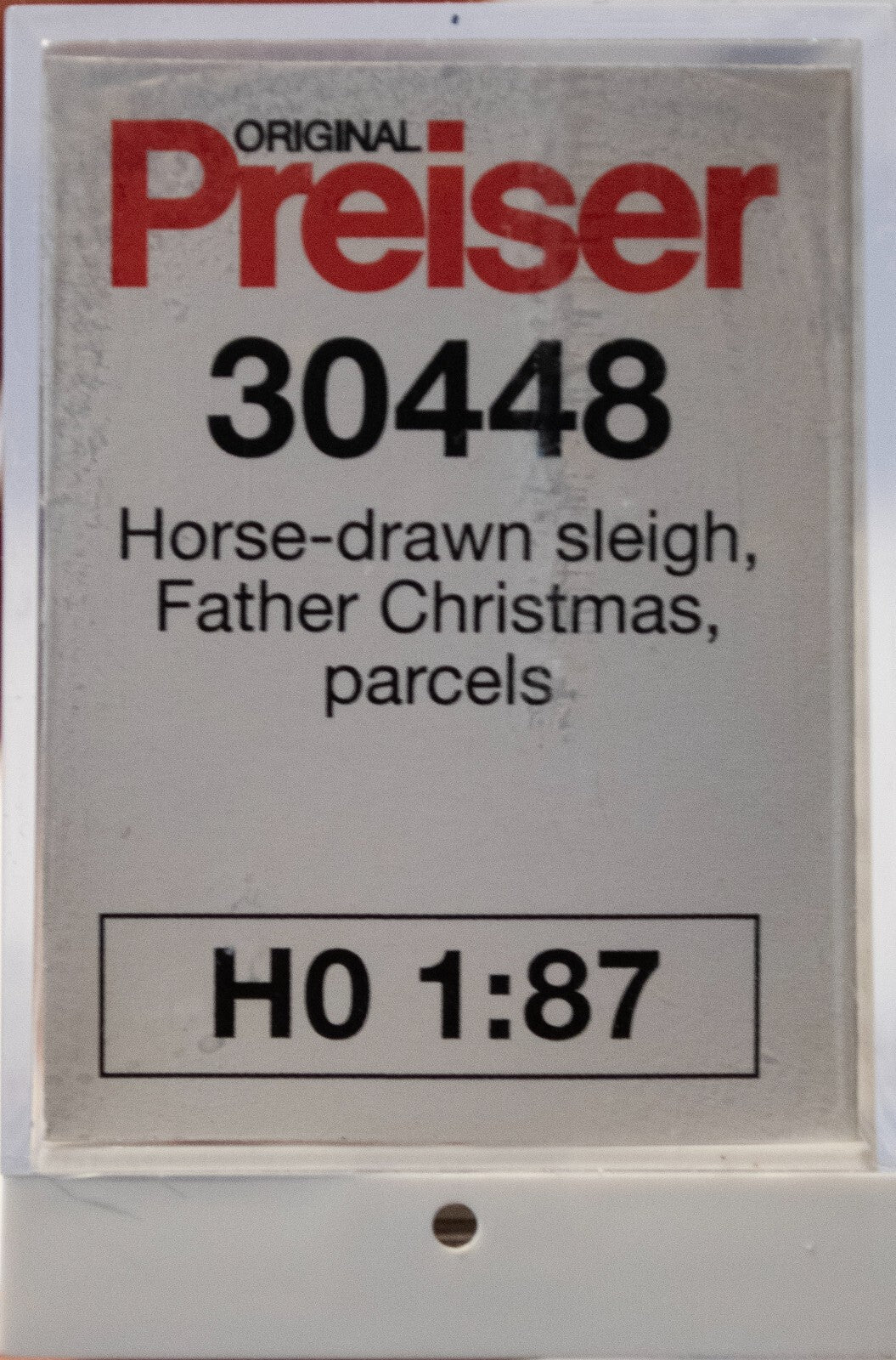 Preiser HO #30448 Horse Drawn Sleigh -- Father Christmas & Parcels